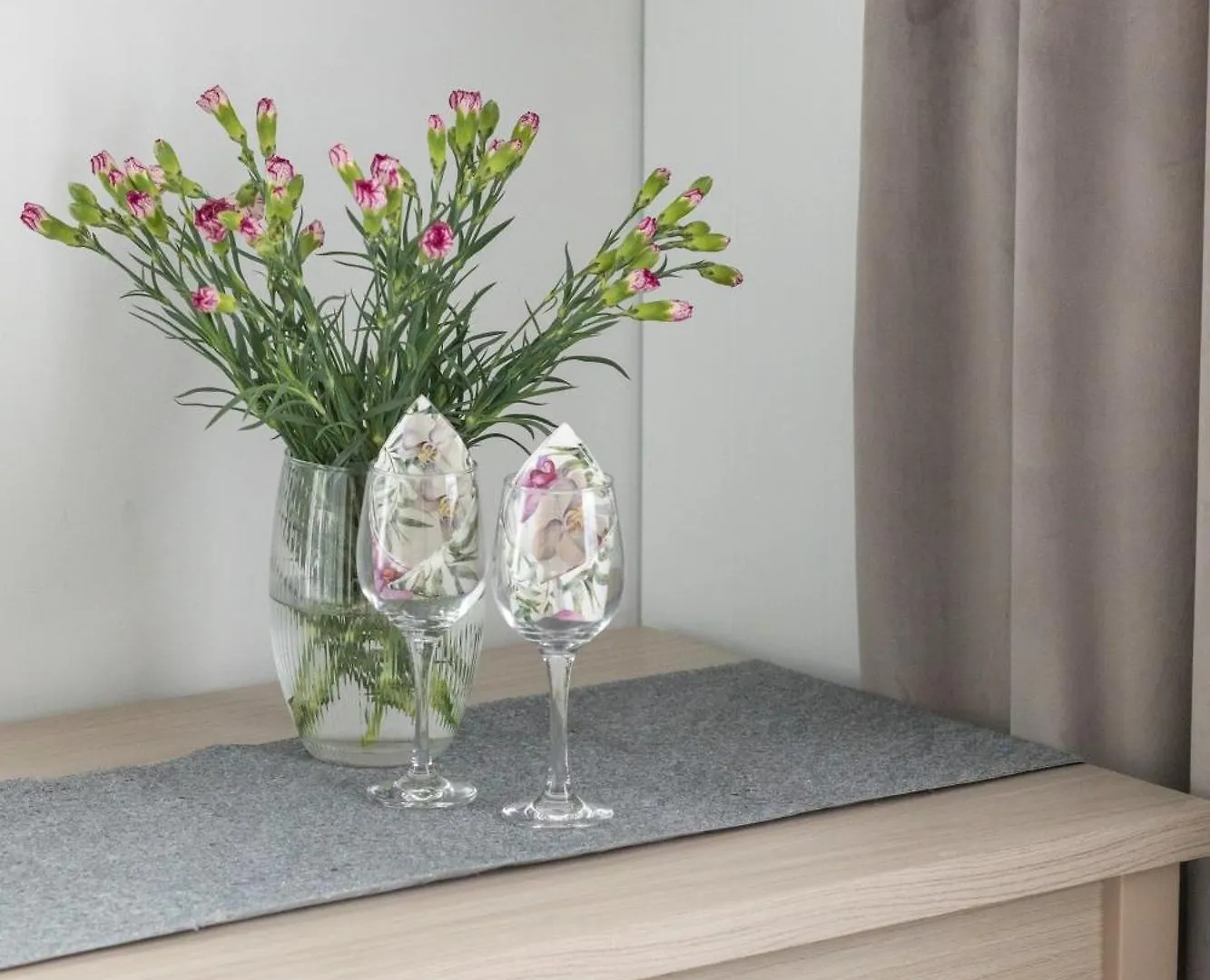 Jasne I Stylowe Apartamenty Z Balkonem W Kolobrzegu Blisko Plazy By Noclegi Renters