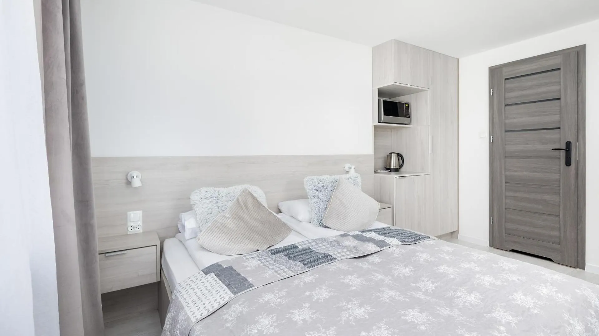 Apartment Jasne I Stylowe Apartamenty Z Balkonem W Kolobrzegu Blisko Plazy By Noclegi Renters