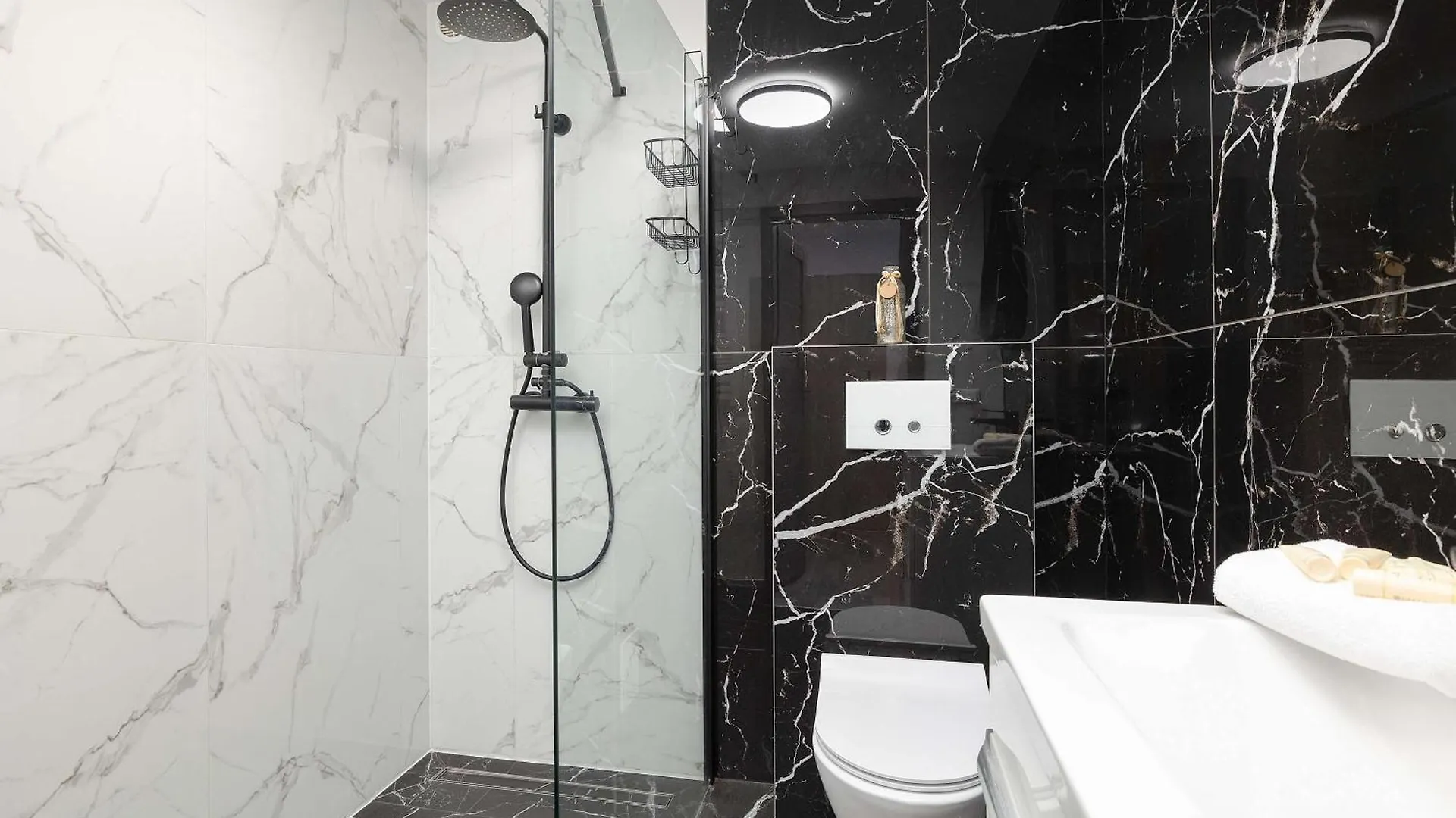 Jasne I Stylowe Apartamenty Z Balkonem W Kolobrzegu Blisko Plazy By Noclegi Renters Kolobrzeg