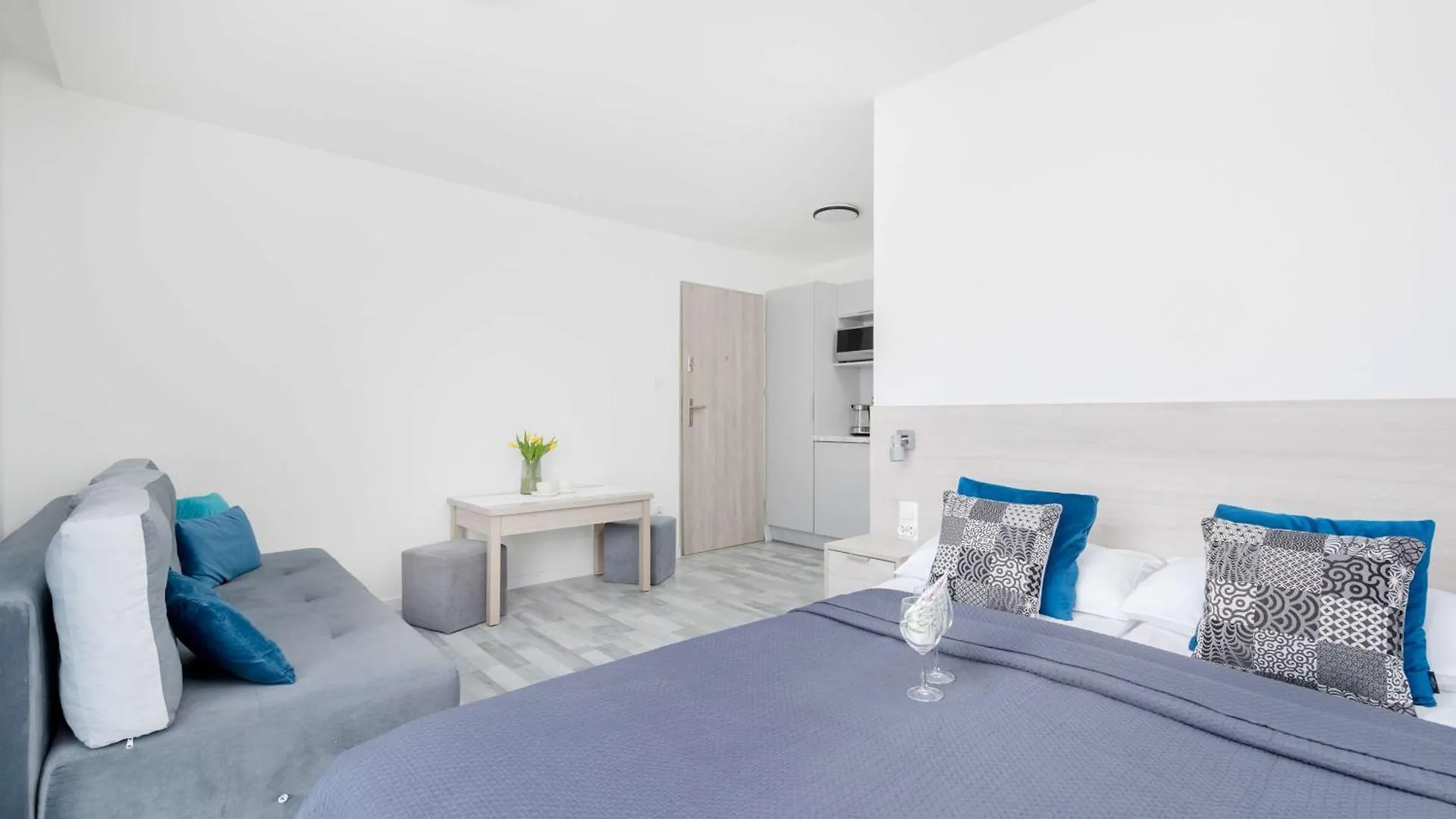 Jasne I Stylowe Apartamenty Z Balkonem W Kolobrzegu Blisko Plazy By Noclegi Renters 0*, Kolobrzeg Poland